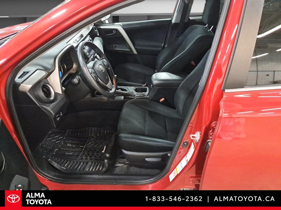 Toyota RAV4 LE AWD 2016-9