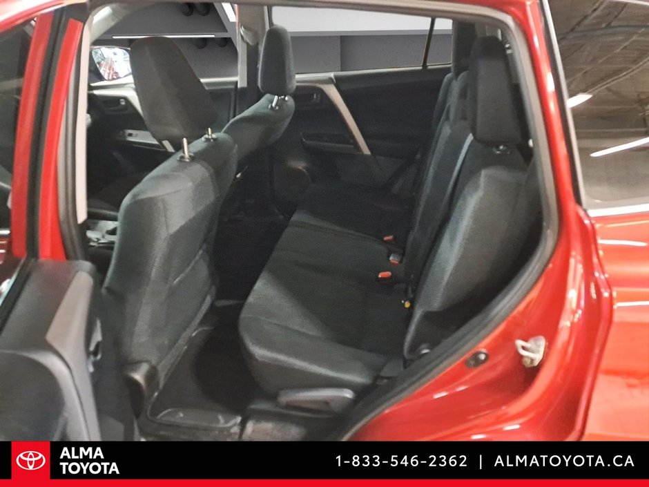 Toyota RAV4 LE AWD 2016-10