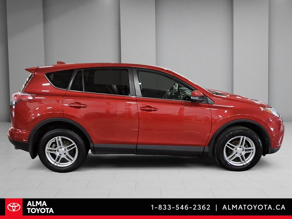 Toyota RAV4 LE AWD 2016-3