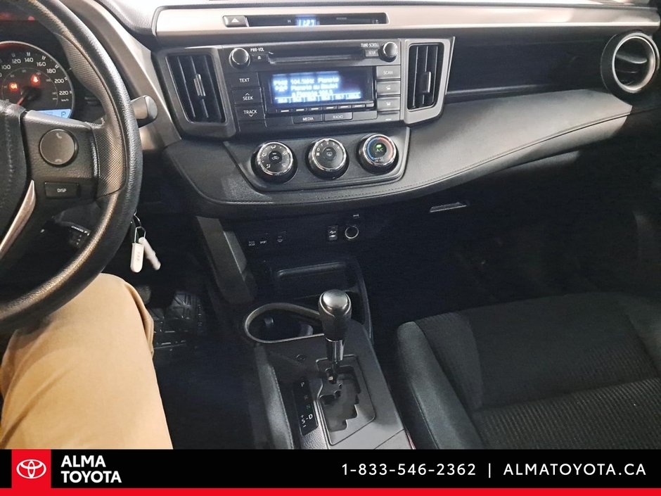 Toyota RAV4 LE AWD 2016-13