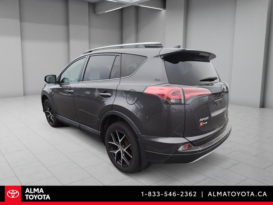 Toyota RAV4 SE AWD 2016-6