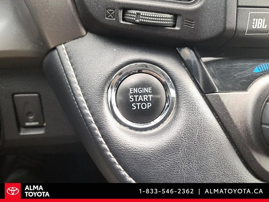 Toyota RAV4 LIMITED AWD 2018-16
