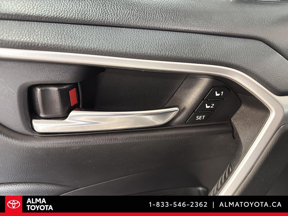 2019 Toyota RAV4 XLE PREMIUM-15