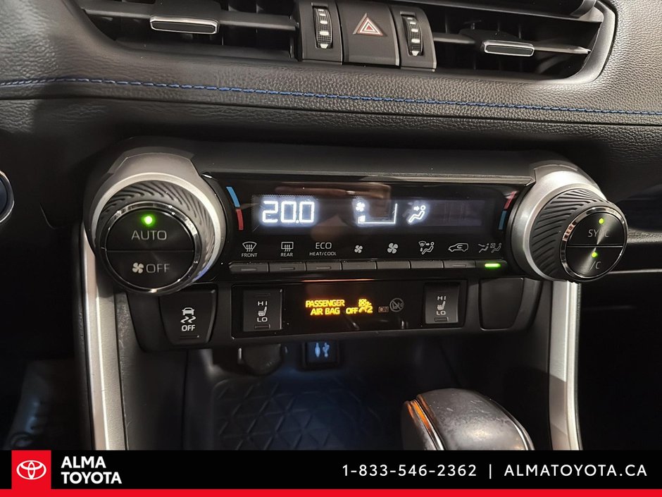 2019 Toyota RAV4 XSE HYBRID AWD-21