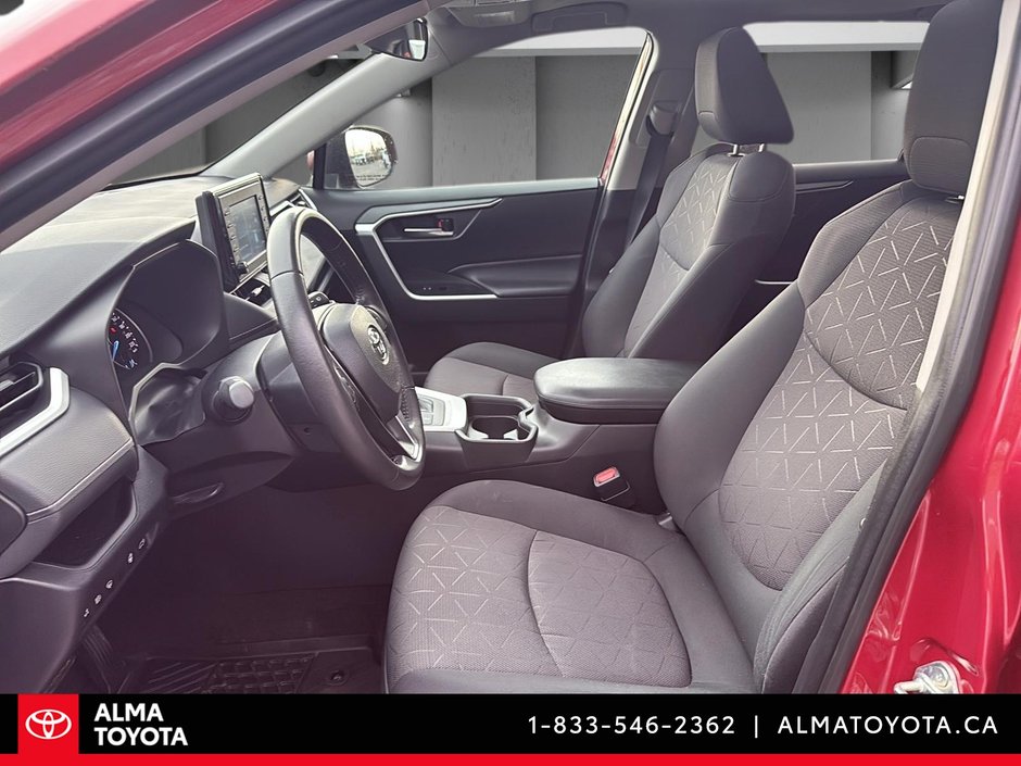Toyota RAV4 XLE HYBRID AWD 2019-10