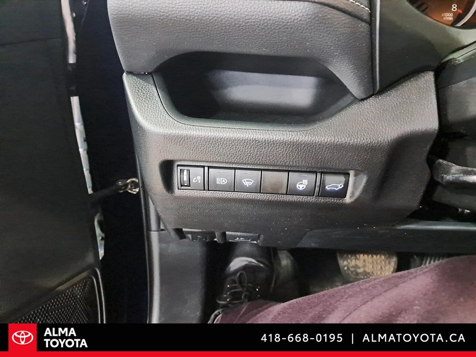 2021 Toyota RAV4 XLE AWD-19