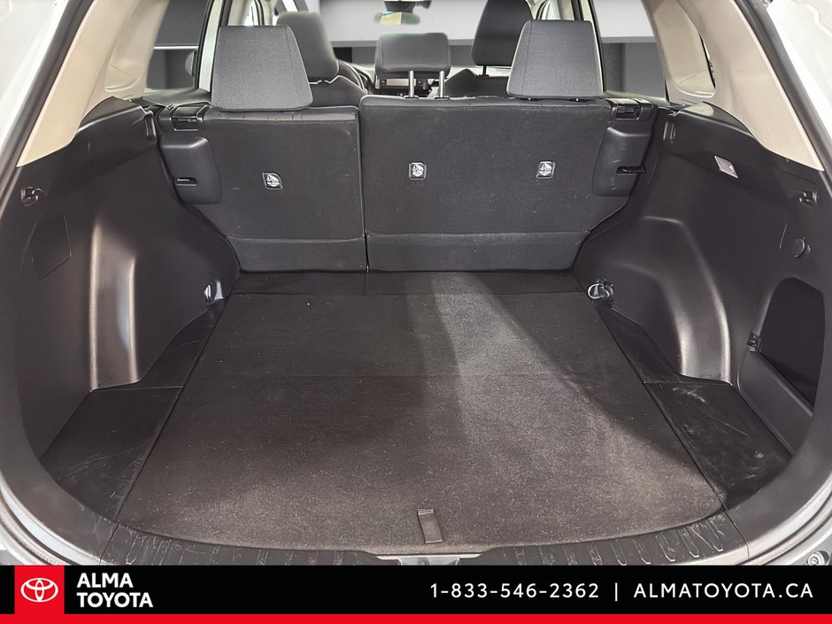 2021 Toyota RAV4 XLE AWD-14