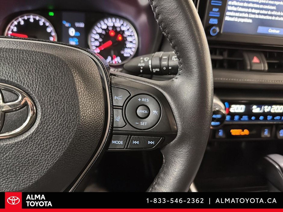 2021 Toyota RAV4 XLE AWD-19