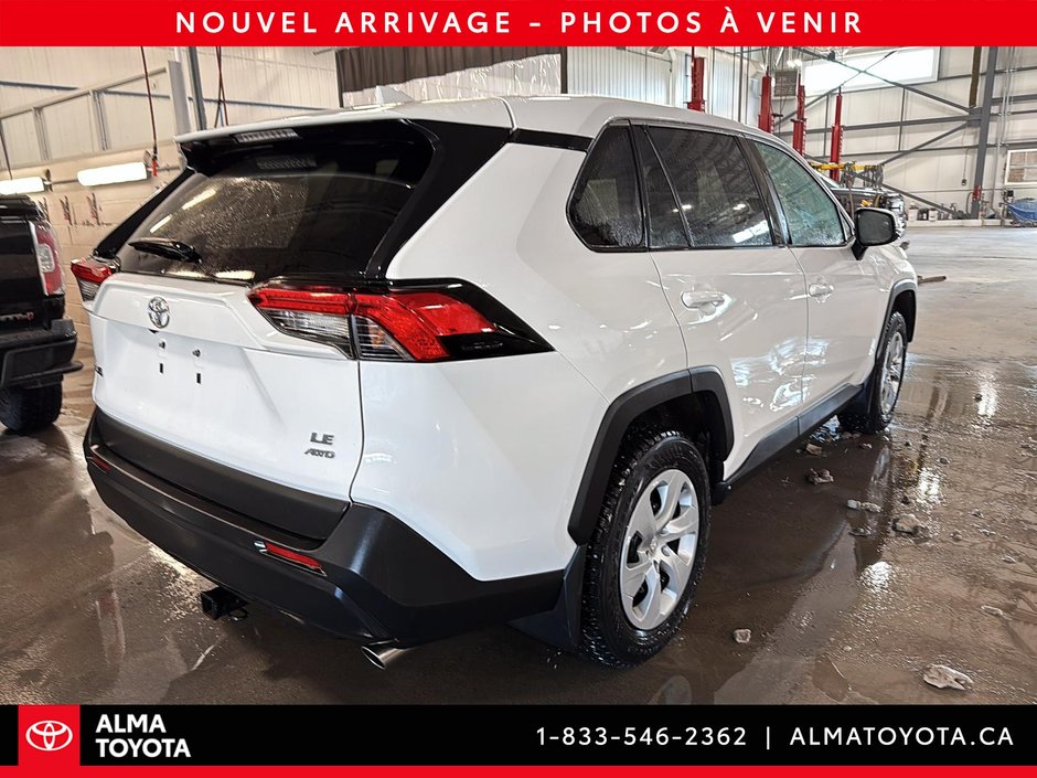 2023 Toyota RAV4 LE AWD-4