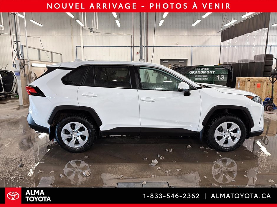 2023 Toyota RAV4 LE AWD-3