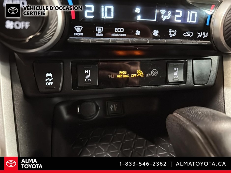 2023 Toyota RAV4 XLE HYBRID AWD-19
