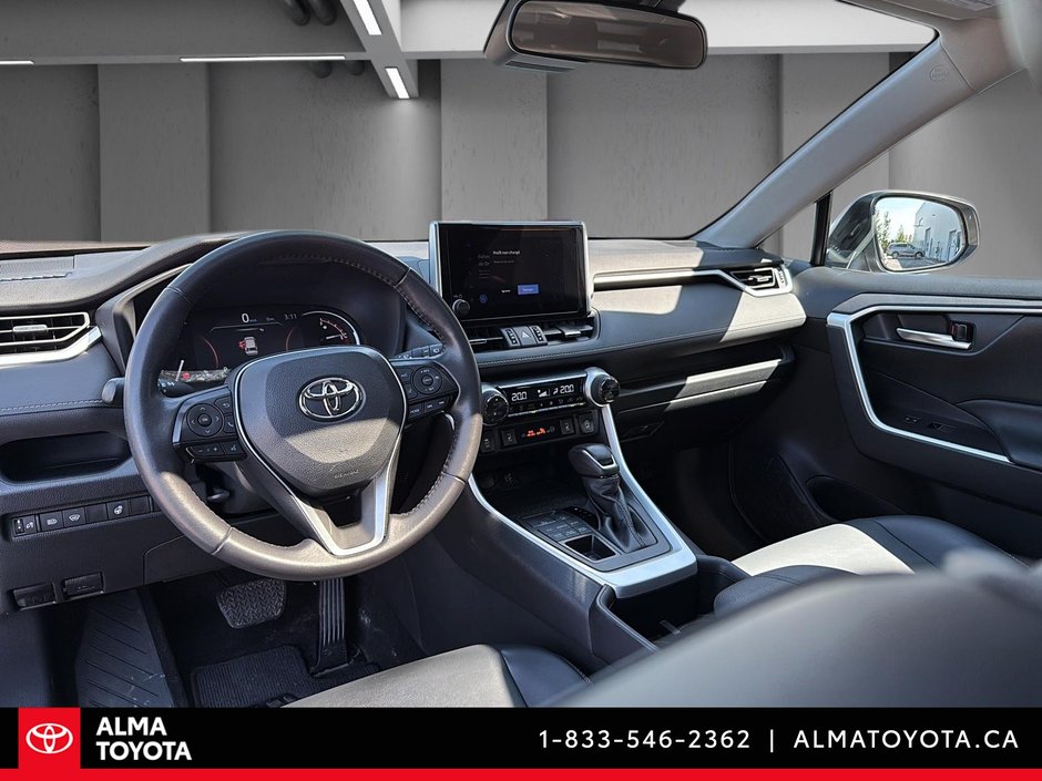 2023 Toyota RAV4 XLE PREMIUM AWD-12