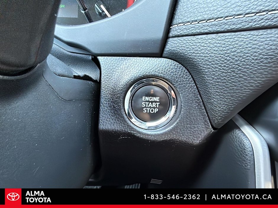 2023 Toyota RAV4 XLE PREMIUM AWD-23