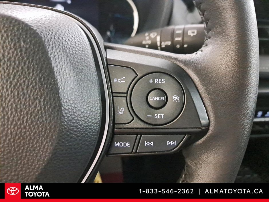 Toyota RAV4 XLE HYBRID AWD 2024-17