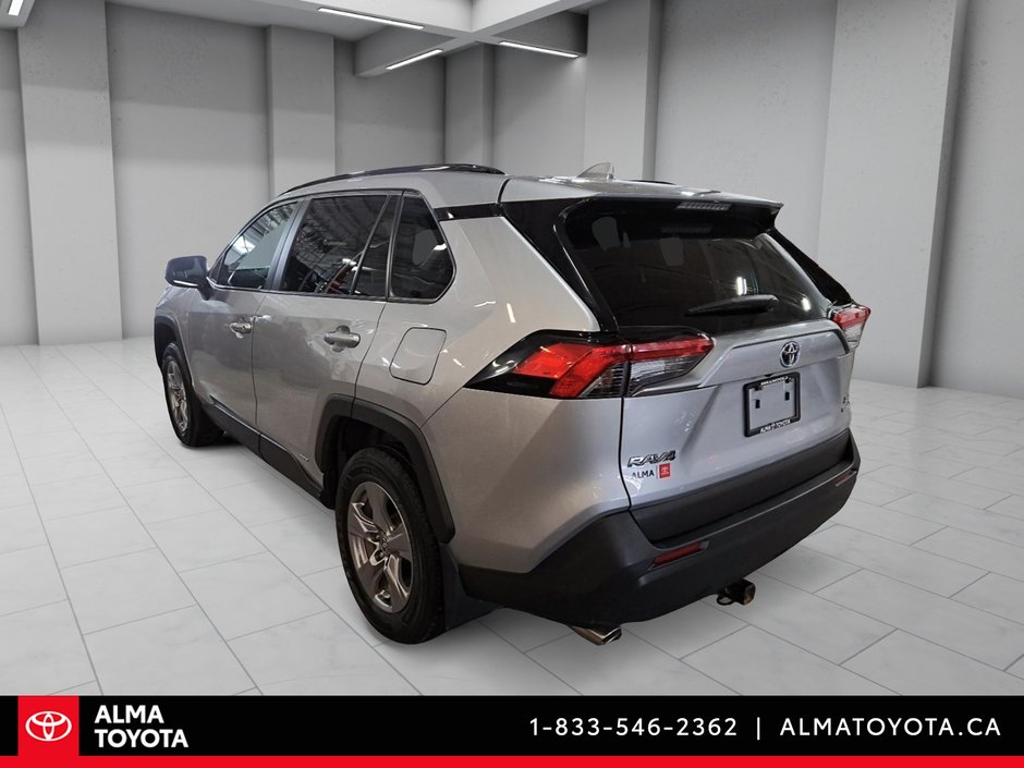 Toyota RAV4 XLE HYBRID AWD 2024-6