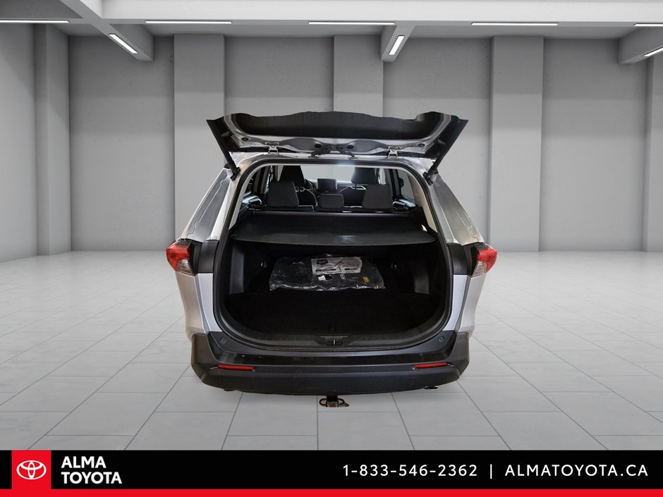Toyota RAV4 XLE HYBRID AWD 2024-11