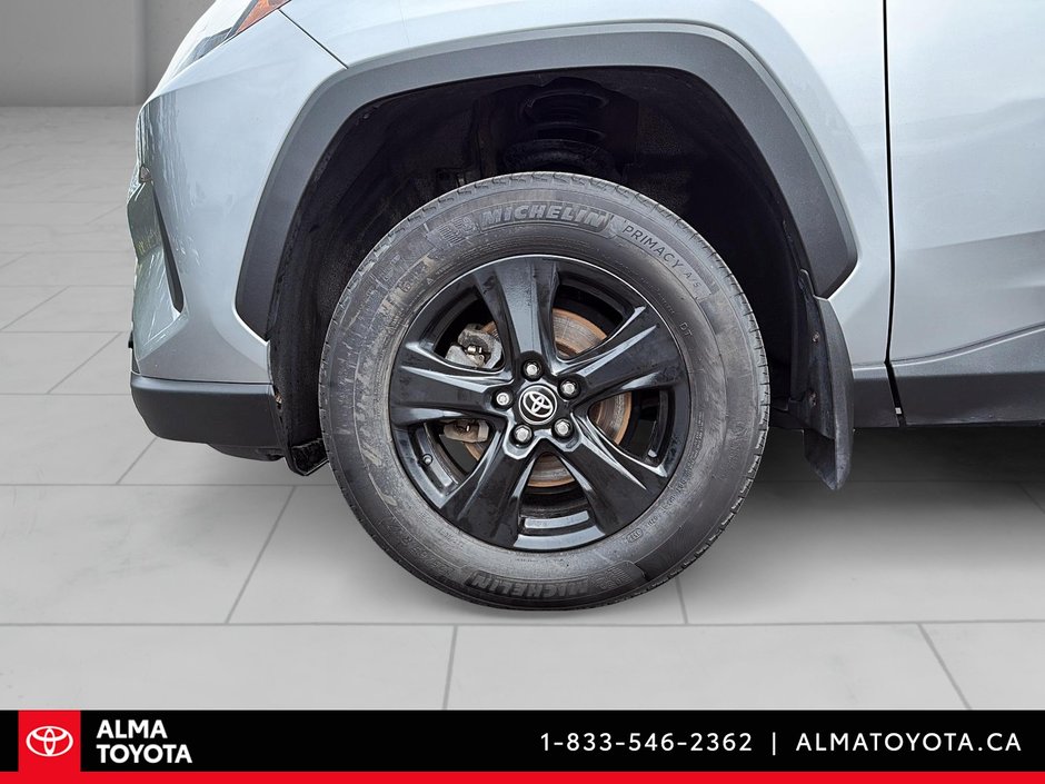 2024 Toyota RAV4 XLE HYBRID AWD-8