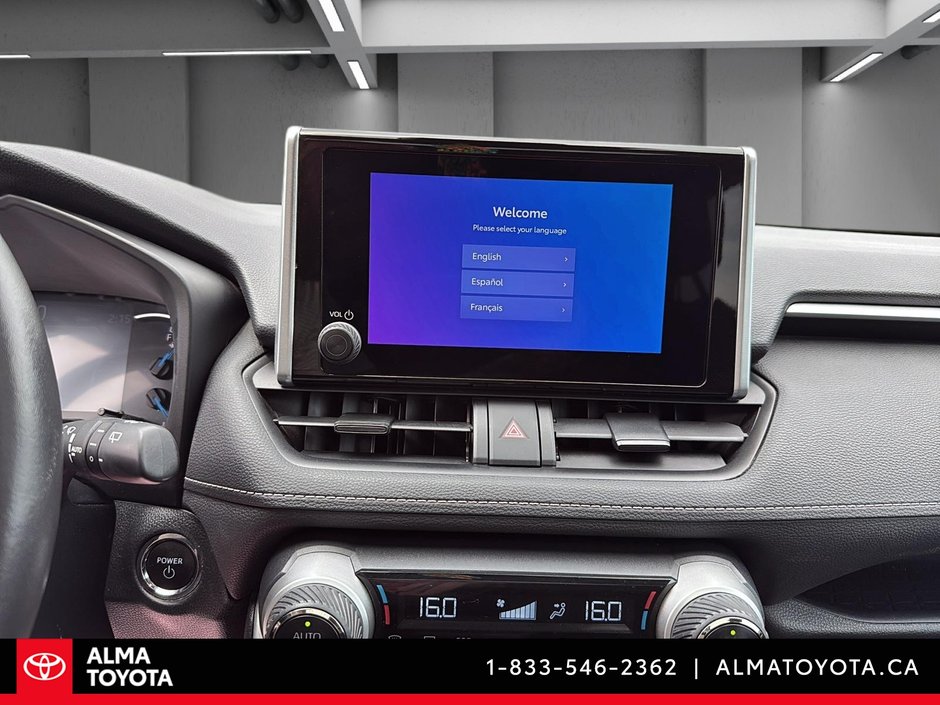 2024 Toyota RAV4 XLE HYBRID AWD-15