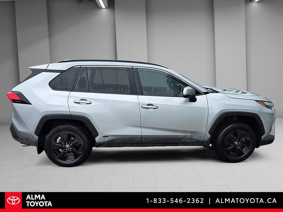 2024 Toyota RAV4 XLE HYBRID AWD-3