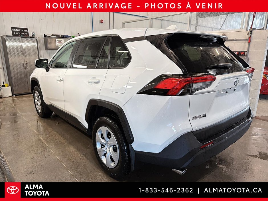 2025 Toyota RAV4 LE AWD-4