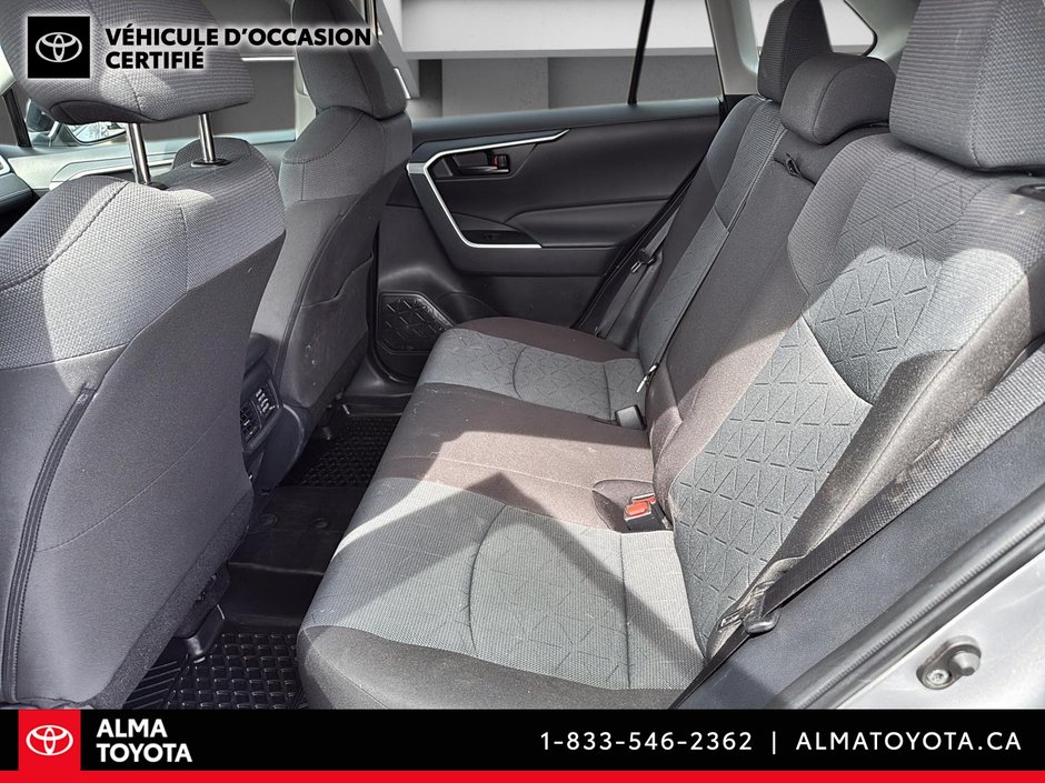 2025 Toyota RAV4 LE AWD-10
