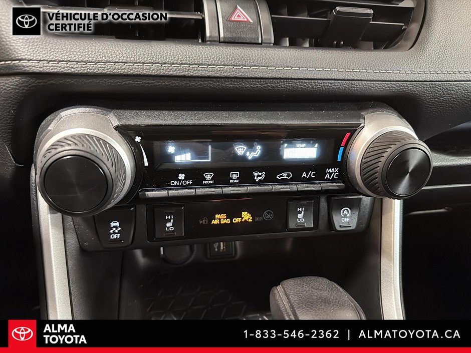 2025 Toyota RAV4 LE AWD-18