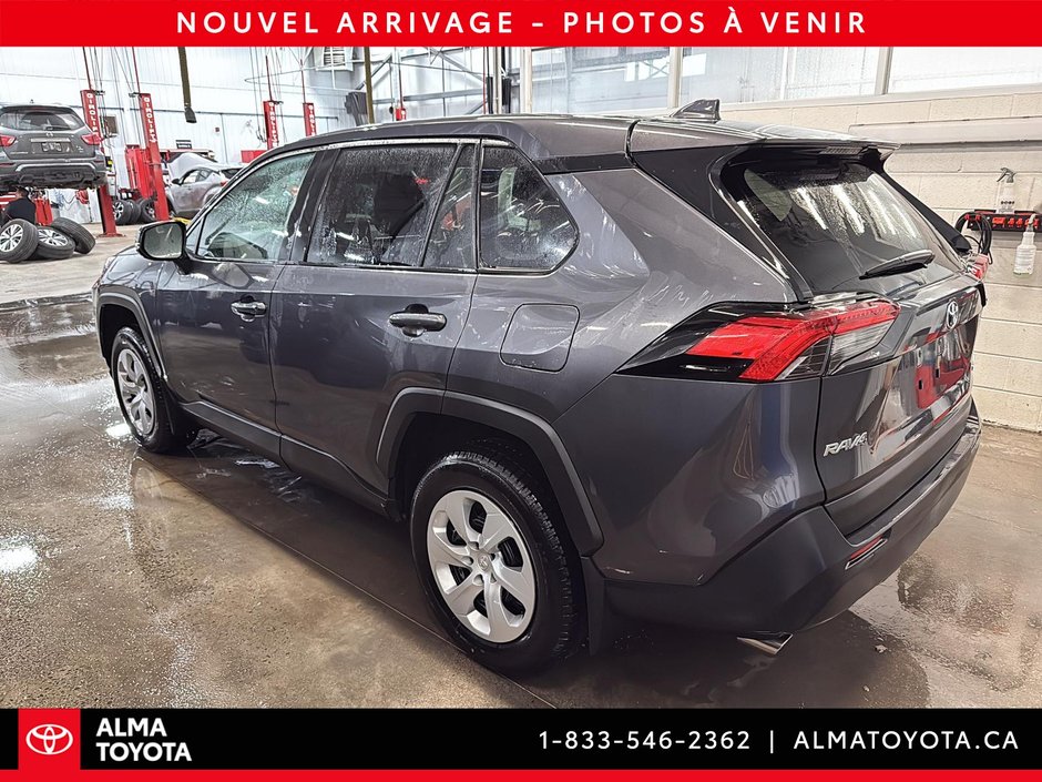 Toyota RAV4 LE AWD 2025-3
