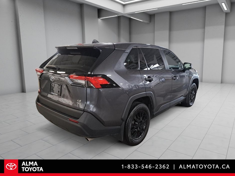 2025 Toyota RAV4 LE AWD-4