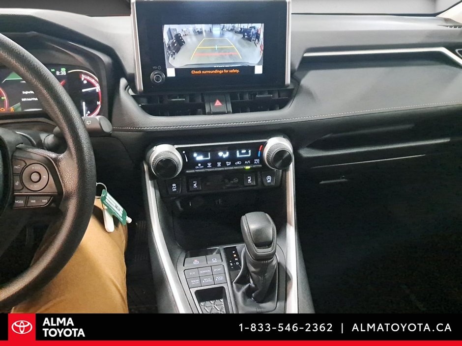 2025 Toyota RAV4 LE AWD-13