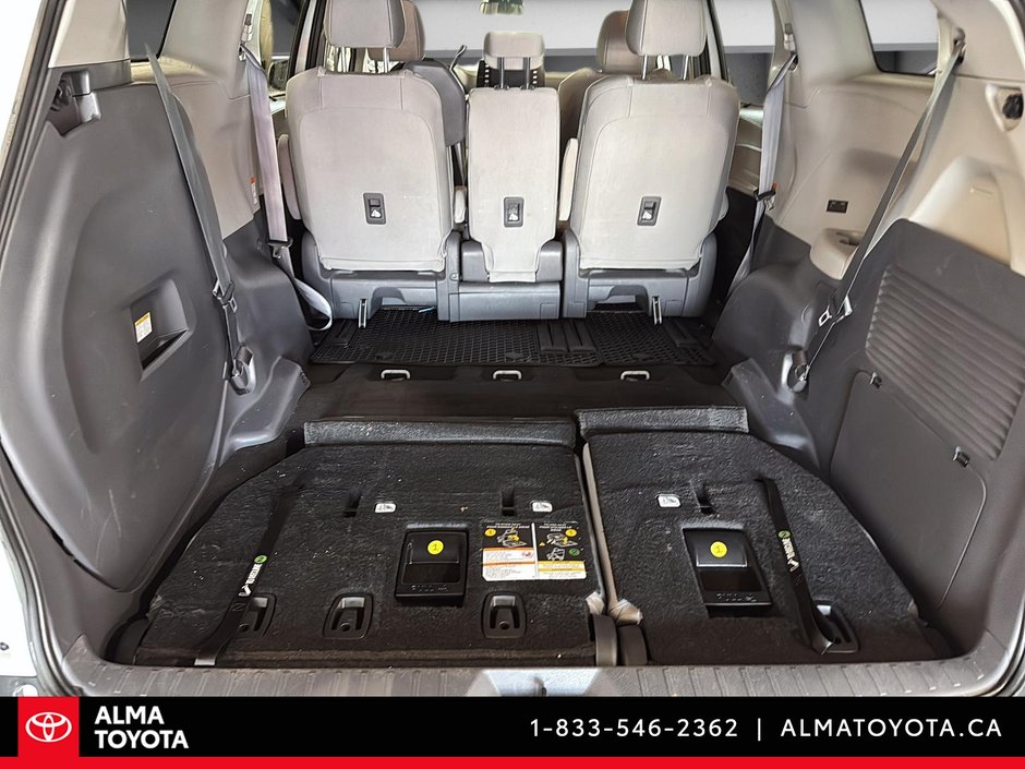 2021 Toyota Sienna LE HYBRID-13