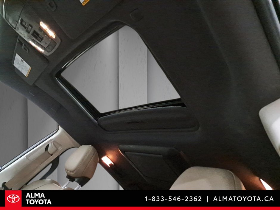 2021 Toyota Sienna LIMITED HYBRID AWD-9