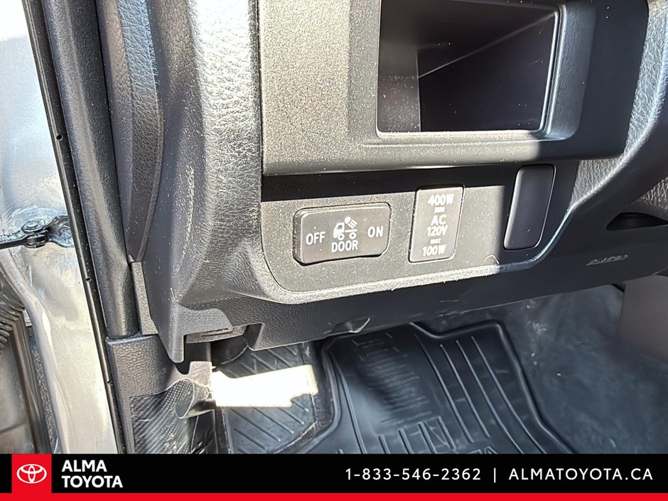 Toyota Tacoma SR5 V6 DOUBLE CAB 2016-13