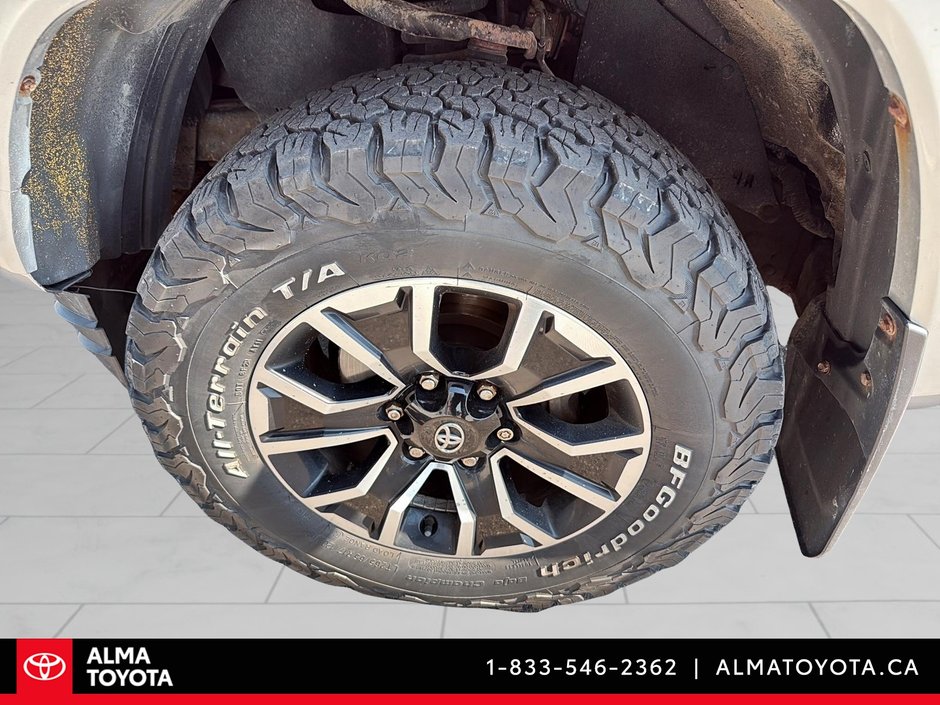 Toyota Tacoma SR5 V6 DOUBLE CAB 2016-8