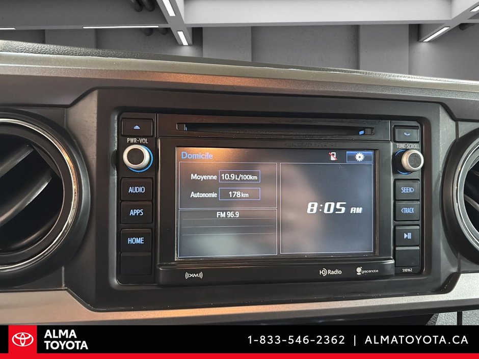 2018 Toyota Tacoma SR5 4X4-19