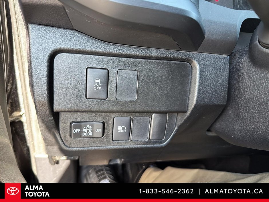 2021 Toyota Tacoma SR DOUBLE CAB 4X4-12