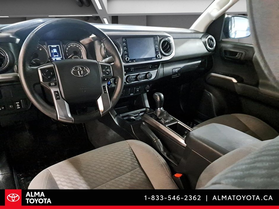 2023 Toyota Tacoma SR5 DOUBLE CAB V6-11