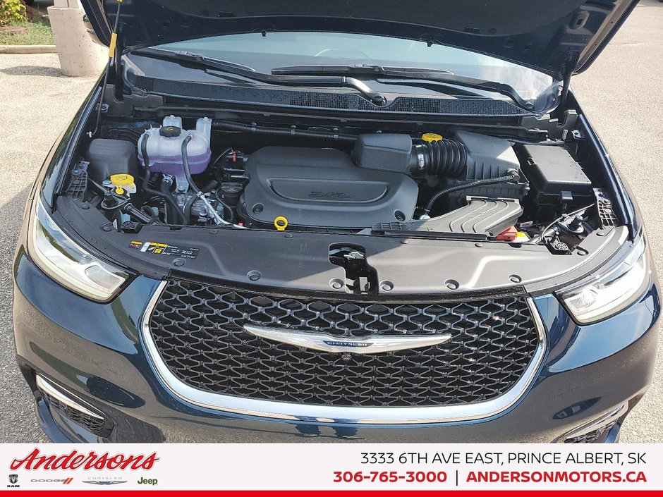 2025 Chrysler Pacifica SELECT AWD