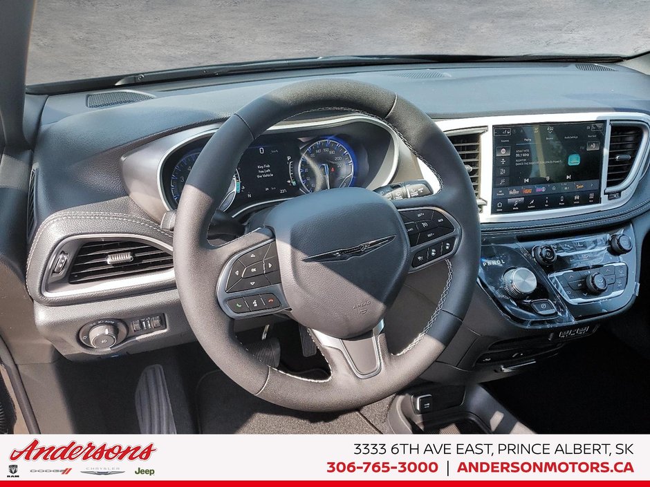 2025 Chrysler Pacifica SELECT AWD