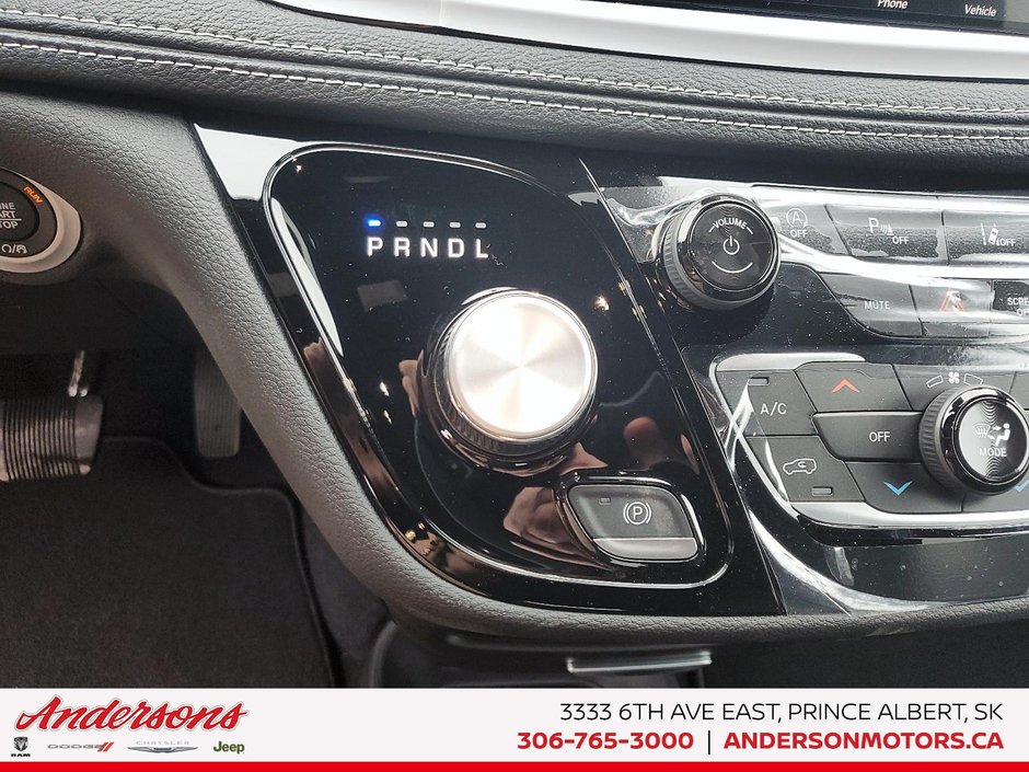 2026 Chrysler PACIFICA SELECT AWD Uconnect Theater / 360 Camera / Premium Alpine Sound