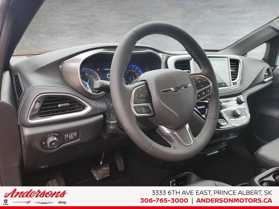 2026 Chrysler PACIFICA SELECT AWD Uconnect Theater / 360 Camera / Premium Alpine Sound