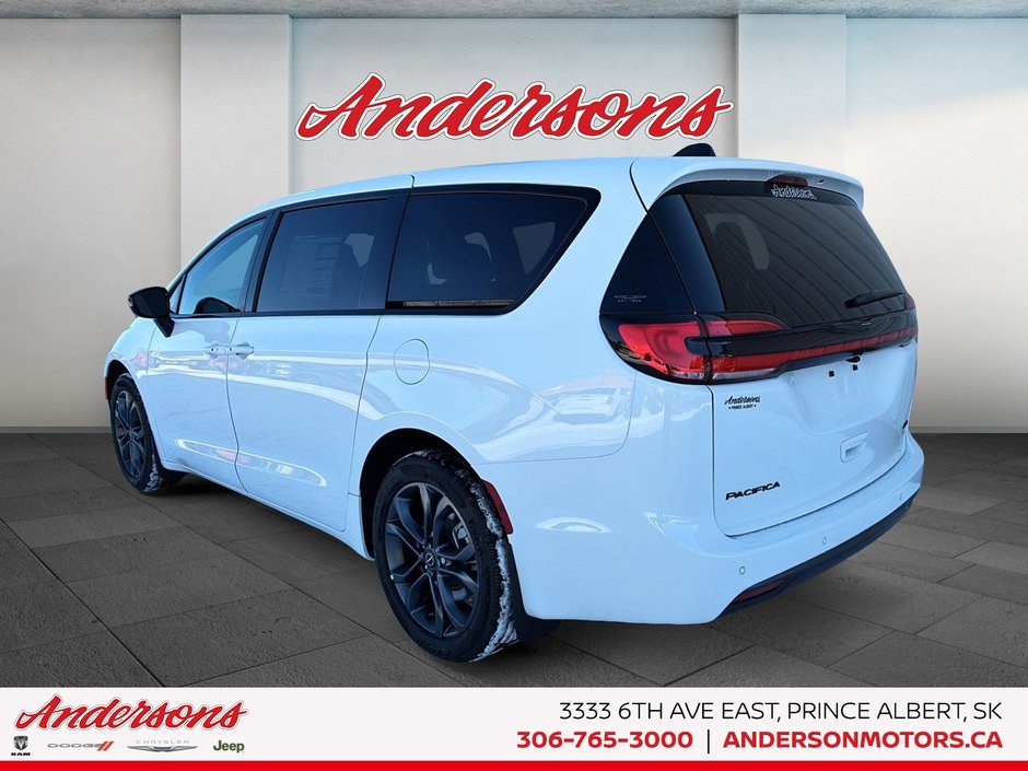 2026 Chrysler Pacifica SELECT AWD 3.6L Pentastar V6 AWD / 100th Anniversary Edition / Uconnect Theater Family Group II