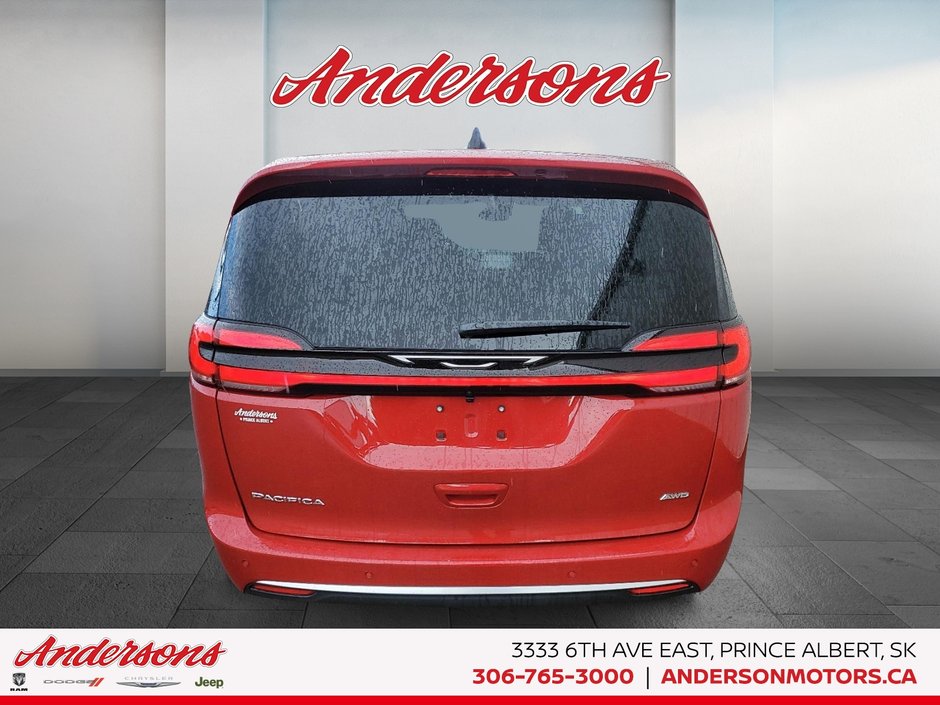 2027 Chrysler Pacifica SELECT AWD 3.6L V6 / Stow 'n Go / 360 Camera / ParkSense Assist