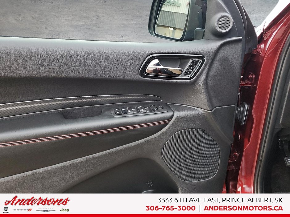 2026 Dodge Durango PLUS Blacktop Package / Heated & Ventilated Seats / AWD