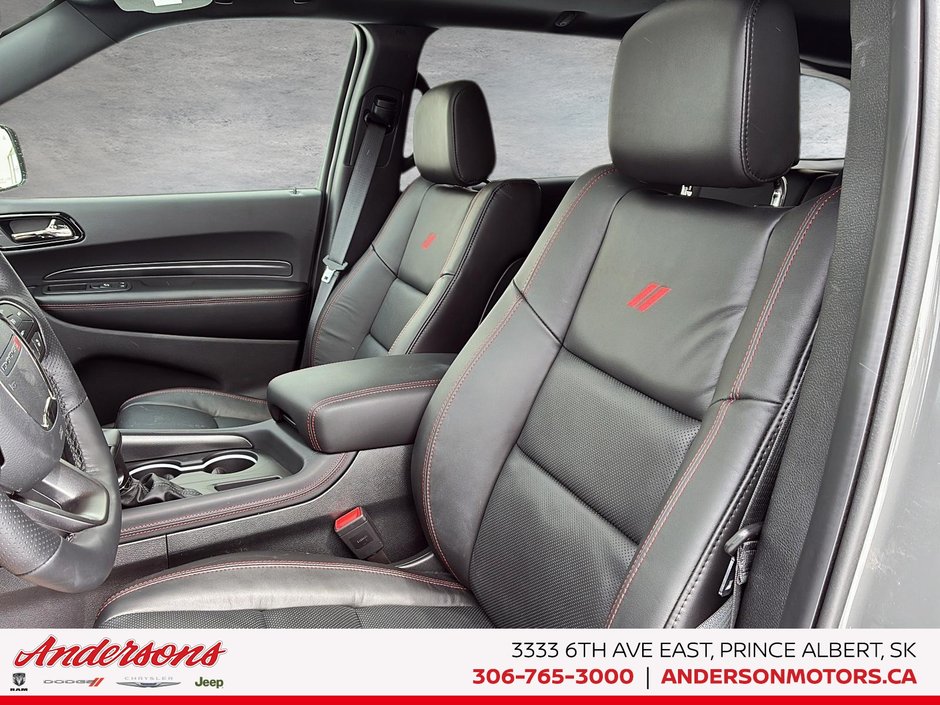 2026 Dodge Durango GT PLUS 3.6L Pentastar V6 / Uconnect 5 NAV with 10.1-inch Display / Blacktop Package