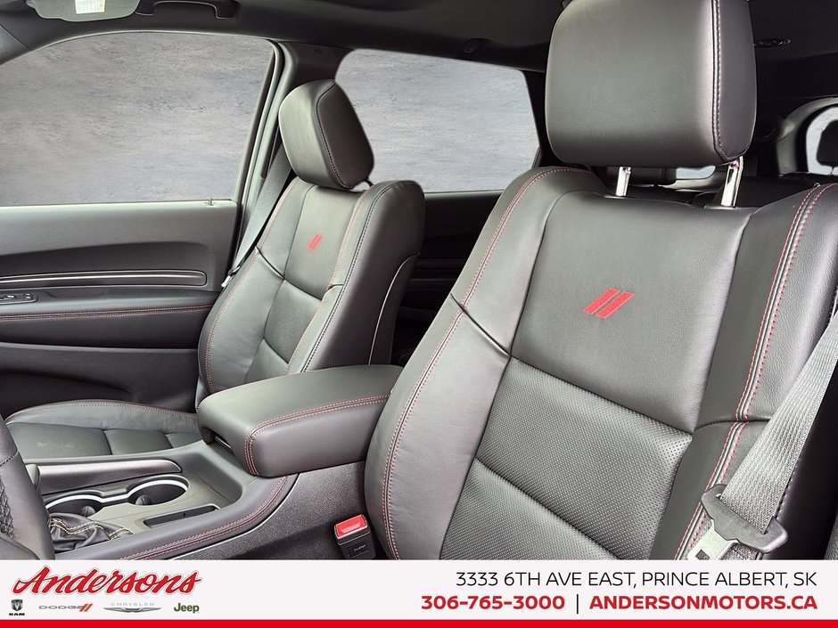 2026 Dodge Durango GT PLUS 3.6L Pentastar V6 / Uconnect 5 NAV with 10.1-inch Display / Blacktop Package