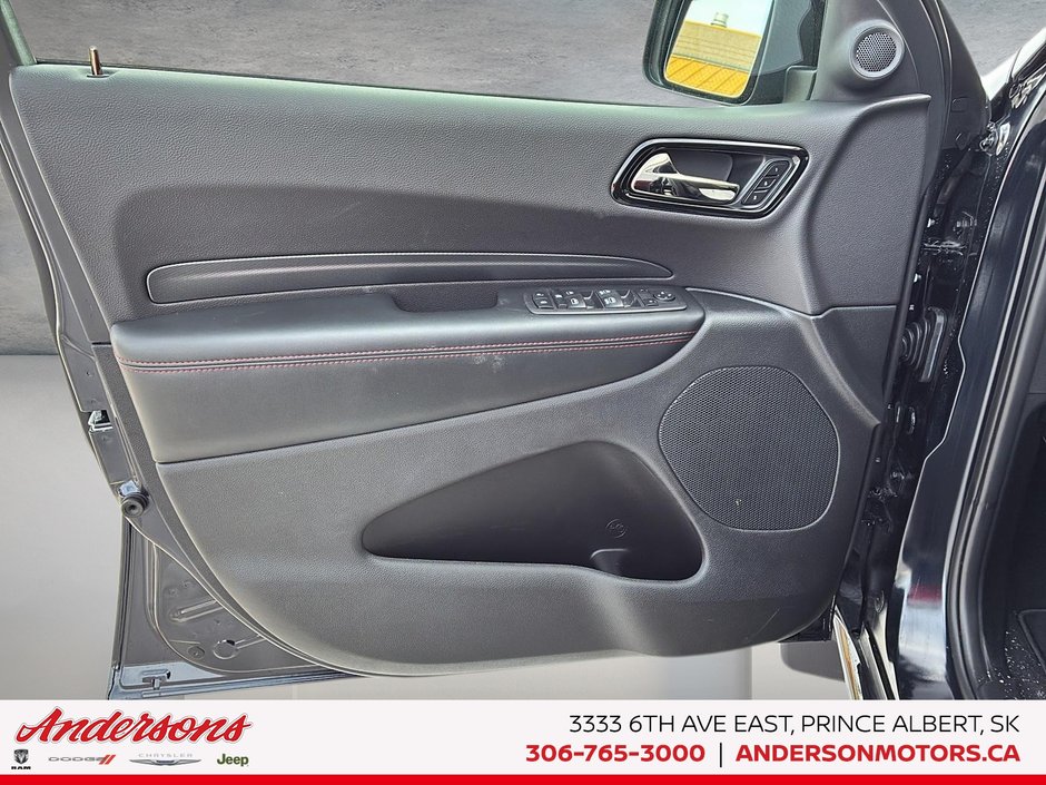 2026 Dodge Durango GT PLUS 3.6L Pentastar V6 / Uconnect 5 NAV with 10.1-inch Display / Blacktop Package