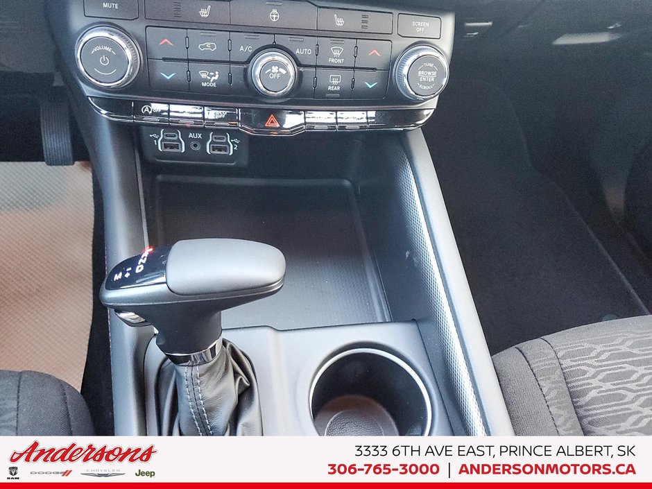 2026 Dodge Durango GT 3.6L Pentastar V6 / Blacktop Package / Trailer Tow Group IV