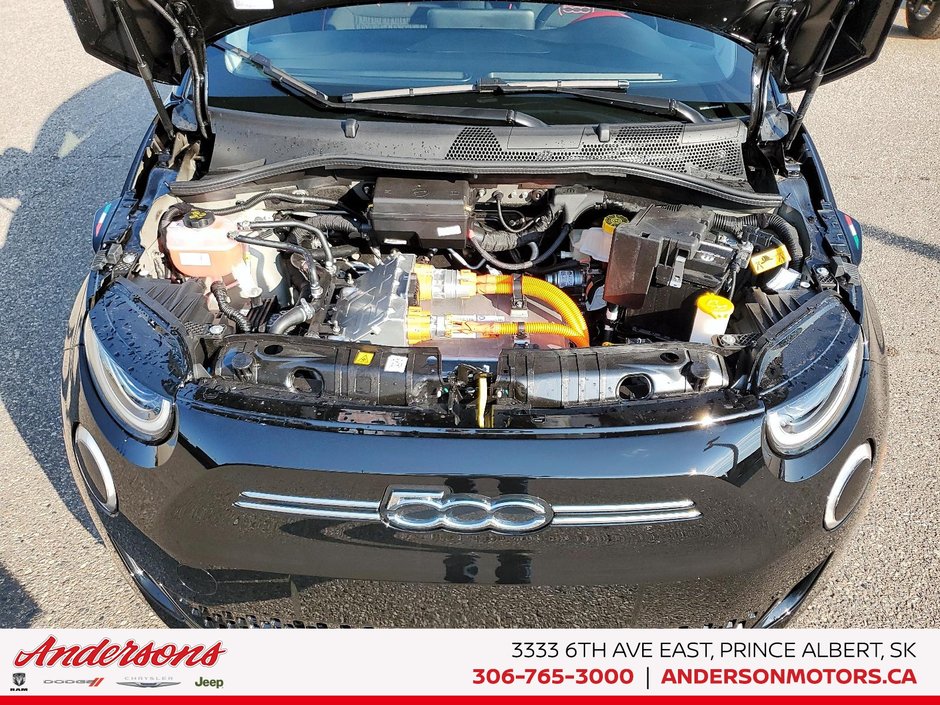 2025 Fiat 500e RED All-Electric / GPS Navigation / Heated Seats