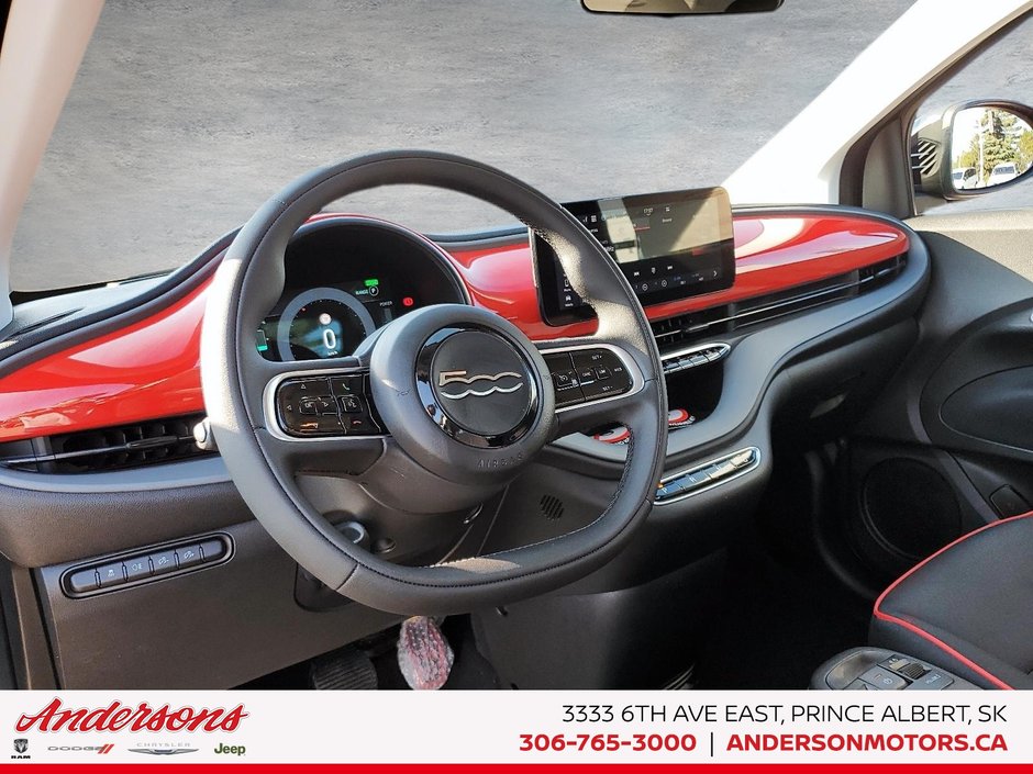 2025 Fiat 500e RED All-Electric / GPS Navigation / Heated Seats