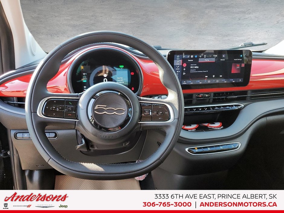 2025 Fiat 500e RED All-Electric / GPS Navigation / Heated Seats